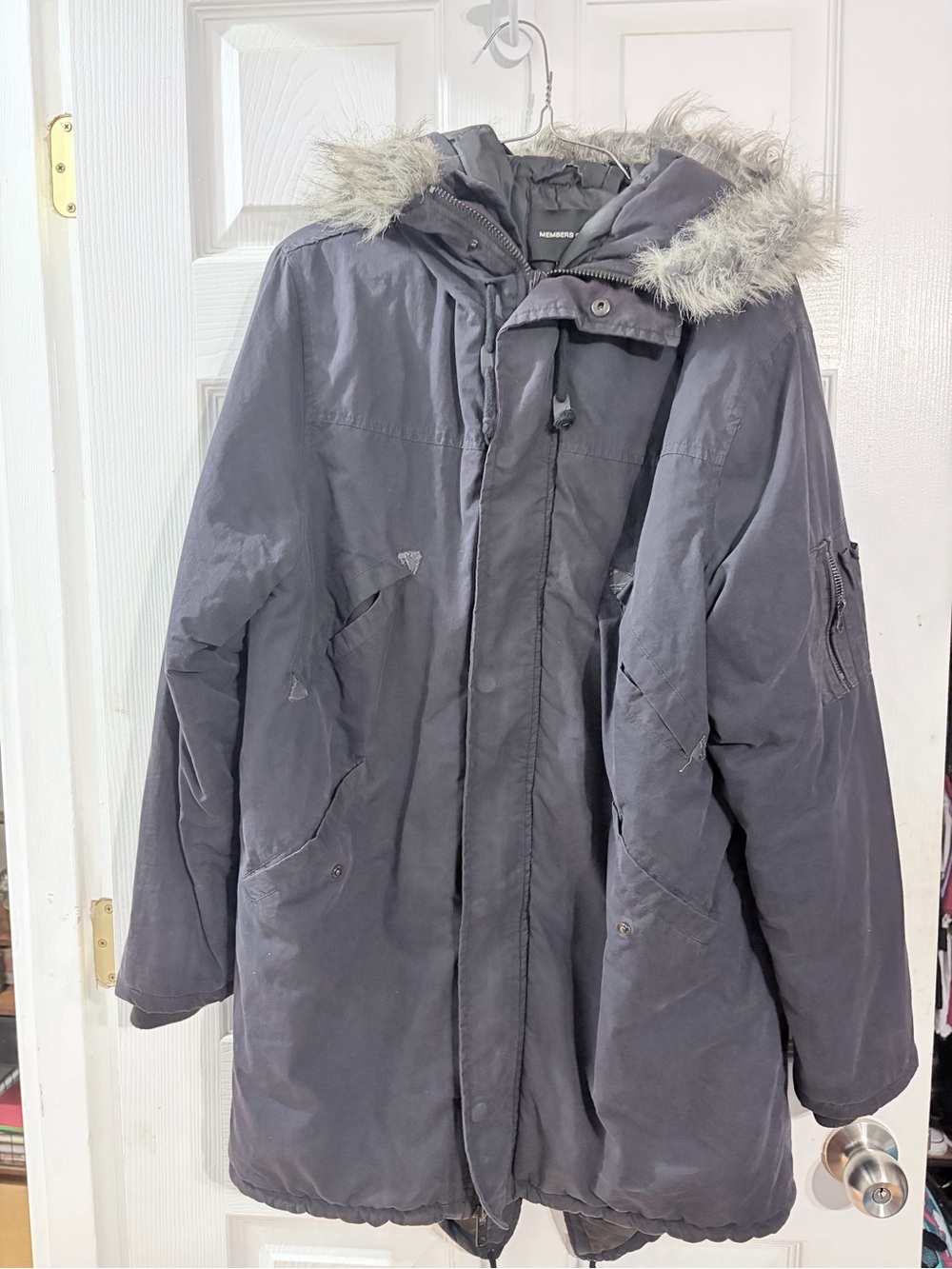 Members Only x Urban Outfitters Black Faux Fur Snorkel Fishtail Parka M